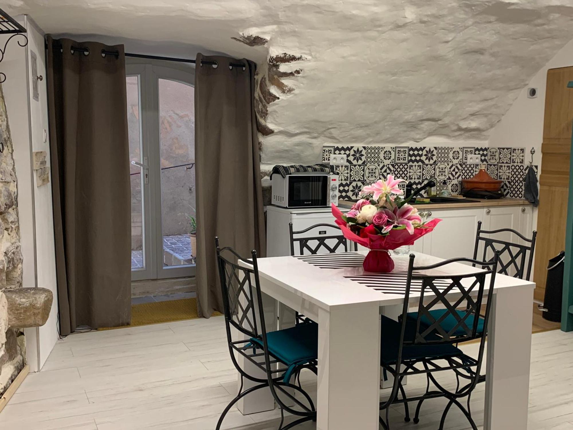 Dans Le Charme De La Pierre Apartment ลา การ์ด ภายนอก รูปภาพ