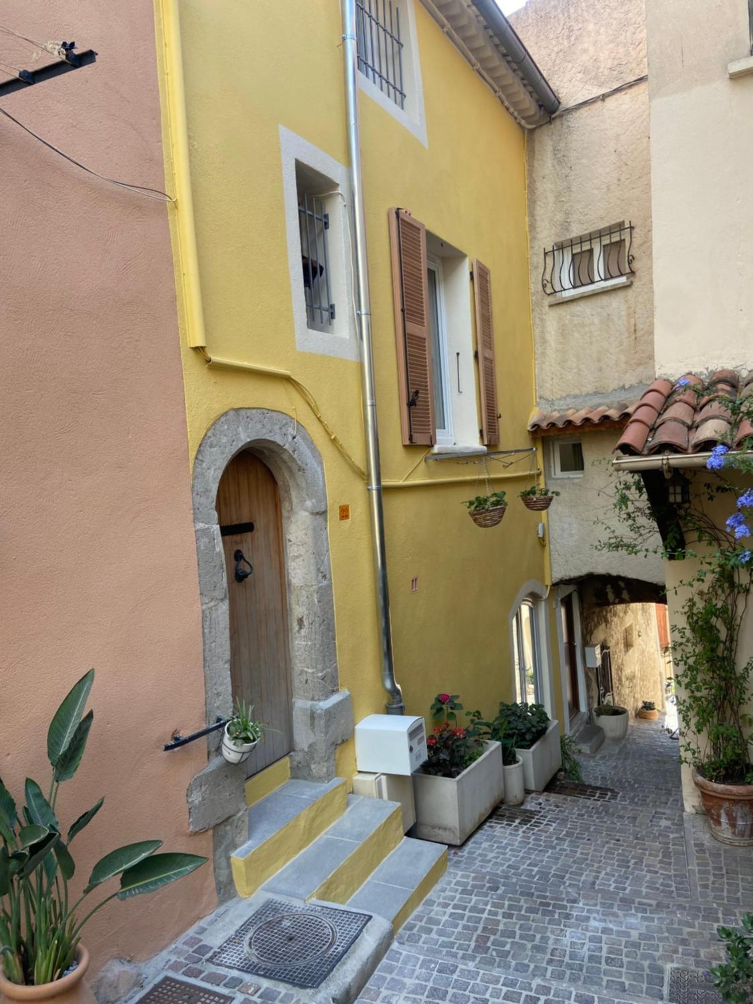 Dans Le Charme De La Pierre Apartment ลา การ์ด ภายนอก รูปภาพ